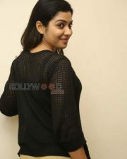 Tamil Actress Satna Titus Pictures 18