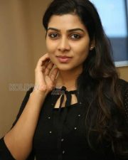 Tamil Actress Satna Titus Pictures 24