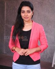 Thittam Poattu Thirudura Kootam Movie Heroine Satna Titus Photo 01