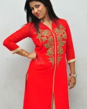 Actress Geethanjali New Pictures 10