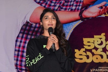 Actress Priya Vadlamani At College Kumar Movie Trailer Launch Photos 17