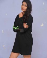 Actress Priya Vadlamani At College Kumar Movie Trailer Launch Photos 22
