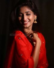Actress Priya Vadlamani at Mukha Chitram Movie Trailer Launch Pictures 17
