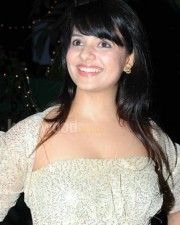 Actress Saloni Sexy Photos 17