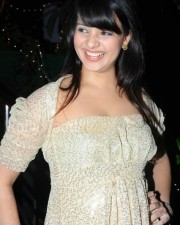 Actress Saloni Sexy Photos 18