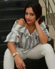 Actress Shweta Basu Prasad Photos 27