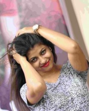 Geetanjali At Ninne Choosthu Unna Song Launch Photos 05