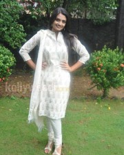 Nee Naan Mattum Heroine Nikitha Narayan Photos 09