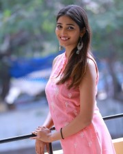 Priya Vadlamani At Shubhalekha Lu Press Meet Pictures 13