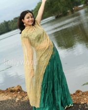 Swetha Basu Prasad Chandamama Movie Heroine Stills 01 Swetha Basu Prasad Chandamama Movie Heroine Stills 01