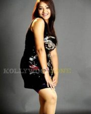 Swetha Basu Prasad Sexy Pics 01