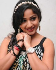 Telugu Actress Madhavi Latha Photoshoot Pictures 08