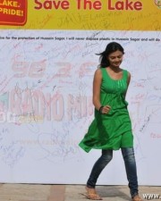 Telugu Actress Nikitha Narayanan In Its My Love Story Pictures 28