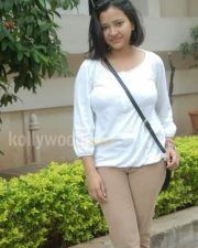 Telugu Actress Swetha Basu Prasad Pics 05