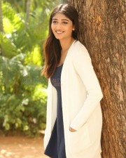 Telugu Film Actress Priya Vadlamani Photoshoot Stills 12