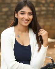 Telugu Film Actress Priya Vadlamani Photoshoot Stills 27