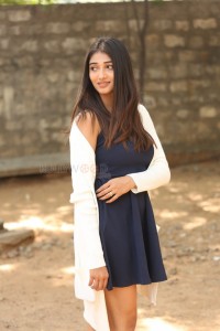 Telugu Film Actress Priya Vadlamani Photoshoot Stills 32