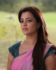 Tollywood Actress Nisha Agarwal Pictures 18