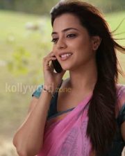 Tollywood Actress Nisha Agarwal Pictures 19