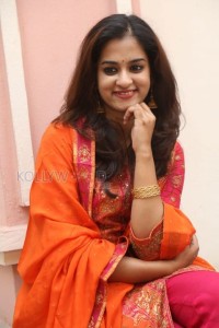 Tollywood Heroine Nanditha Pictures 17
