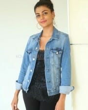 Actress Anisha Ambrose At Ee Nagaraniki Emaindi Press Meet Photos 03