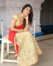 Actress Eshanya Maheshwari At Ammayi Nachindi Movie Opening Photos 08