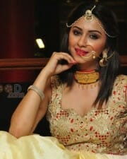 Actress Eshanya Photos 08