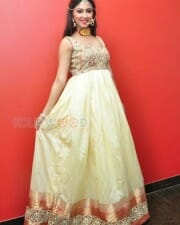 Actress Eshanya Photos 10