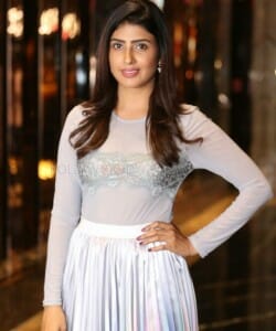 Actress Irra Mor At Bhairava Geetha Premiere Show Pictures 20