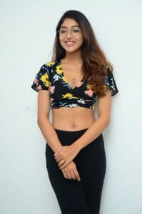 Actress Meher Chahal at 7 Days 6 Nights Movie Interview Pictures 14