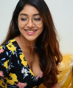 Actress Meher Chahal at 7 Days 6 Nights Movie Interview Pictures 25