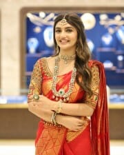 Actress Sreeleela at CMR Jewellery Showroom Launch in Hyderabad Photos 04