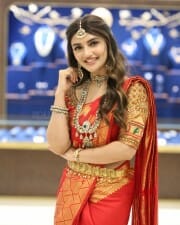 Actress Sreeleela at CMR Jewellery Showroom Launch in Hyderabad Photos 06