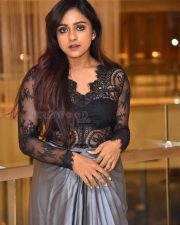 Actress Vithika Sheru at Nindha Pre Release Event Photos 06
