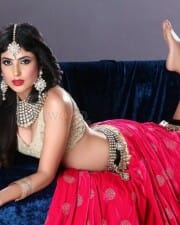 Bhairava Geetha Actress Irra Mor Photoshoot Stills 06