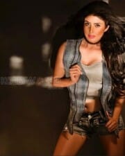 Bhairava Geetha Actress Irra Mor Photoshoot Stills 11