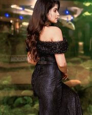 Dazzling Actress Pragya Nayan in a Black Off Shoulder Feathered Gown Photos 01
