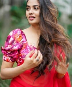 Enna Solla Pogirai Actress Teju Ashwini Photoshoot Pictures 03