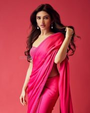 Gorgeous Sreeleela in a Pink Saree with a Sleeveless Blouse Pictures 02