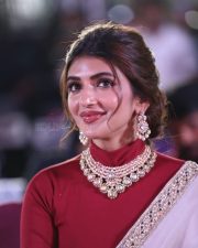 Heroine Sreeleela at Ustaad Bhagat Singh Grand Pre Release Event Photos 25