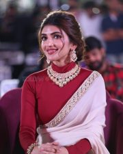 Heroine Sreeleela at Ustaad Bhagat Singh Grand Pre Release Event Photos 26