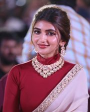 Heroine Sreeleela at Ustaad Bhagat Singh Grand Pre Release Event Photos 27