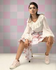 Jennifer Winget Pic 01