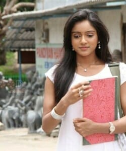 Mahabalipuram Movie Heroine Vithika Sheru Stills 01