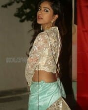 Sexy Actress Vithika Sheru Photos 13