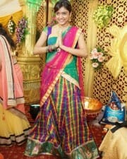 Sexy Vithika Sheru Traditional Photos 18
