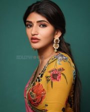 Simple Beauty Sreeleela in a Mustard Yellow Floral Kurta Set Pictures 01