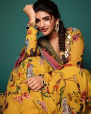 Simple Beauty Sreeleela in a Mustard Yellow Floral Kurta Set Pictures 04