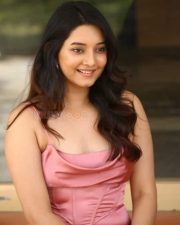 Vaishnavi Patwardhan at Sada Nannu Nadipe Movie Trailer Launch Photos 23