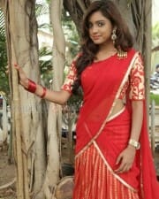 Vithika Sheru At Mahabalipuram Press Meet Stills 06